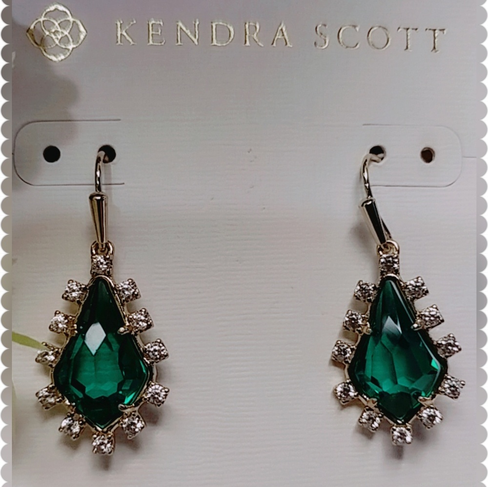 🌹  Kendra Scott Juniper Drop Earrings